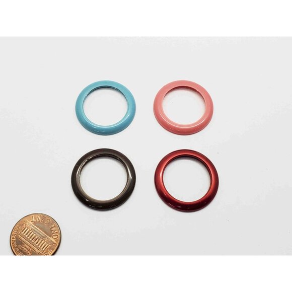 Gucci 11/12.2 Wristwatch with 4 Colorful Interchangeable Bezels - Picture 9 of 9